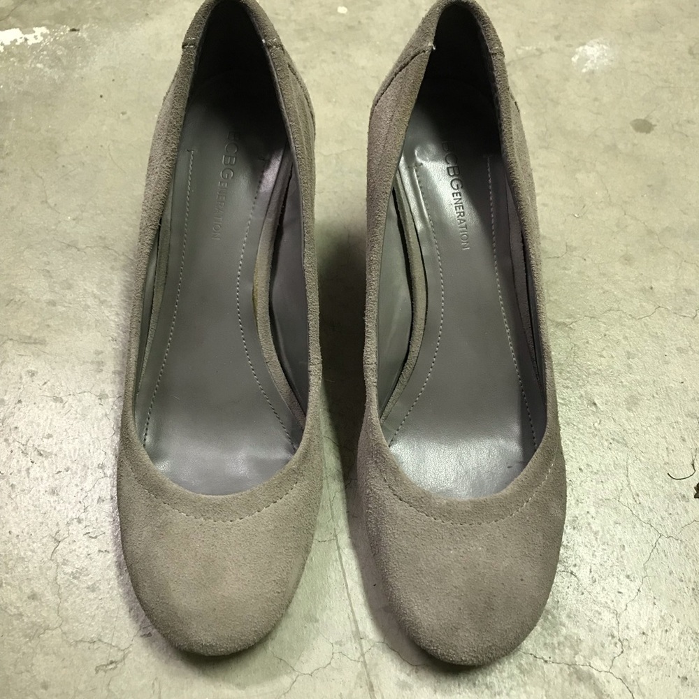 Bcbgeneration joshy suede pumps